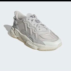 Adidas Ozweego sold out color Men’s 8/Women’s 10 NIB